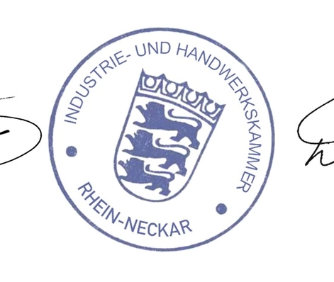 Authentischer Stempel auf dem IHK Zeugnis